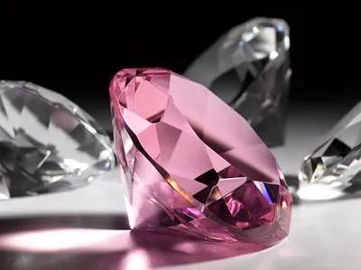 Diamond - ingatlan, fotók, hogyan lehet megkülönböztetni a valódi gyémánt