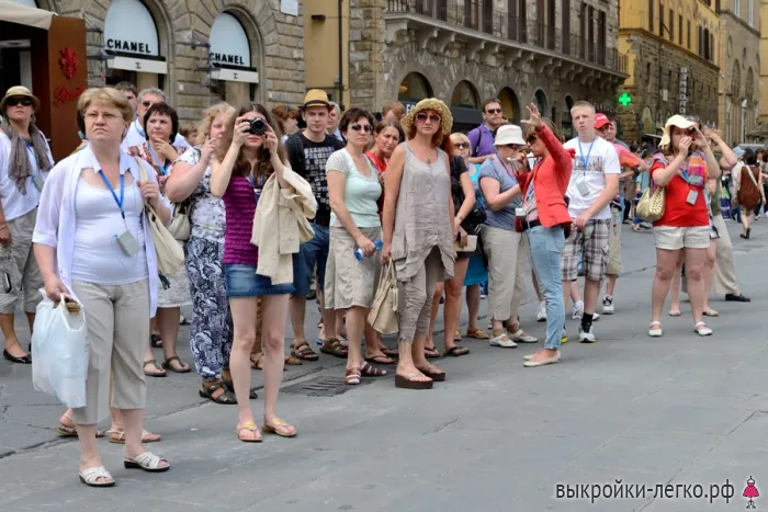 Alapvető szekrény elegáns emberek, csak varrni