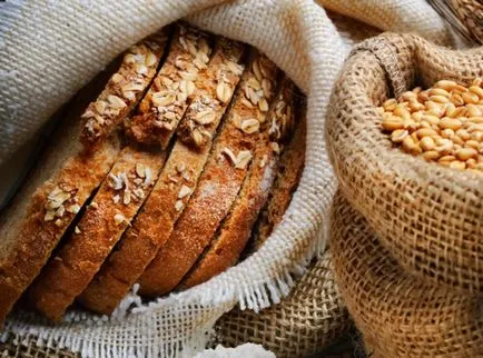 Kovásztalan kenyérrel és kovászos kenyér, hogy vajon hasznos
