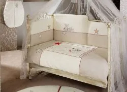Bare de protecție pentru un pat de copii