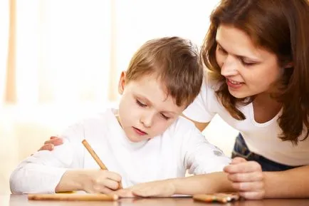 Hogyan lehet motiválni a gyermeket, hogy a házi feladat 5 stratégiák sikeréhez