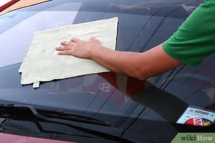 Как да се сложи средства antirain на предното стъкло на колата