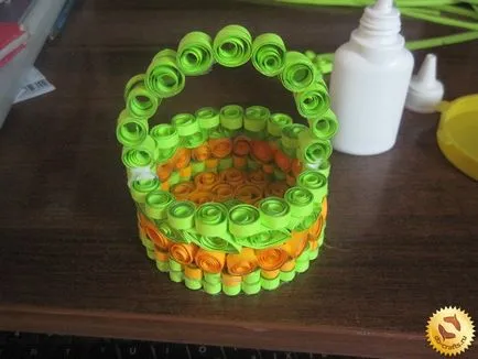 Quilling kosár, hogyan kell csinálni egy mesterkurzust a szakterületen (diagram és fotó)