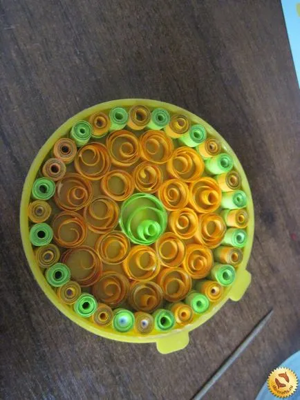 Quilling kosár, hogyan kell csinálni egy mesterkurzust a szakterületen (diagram és fotó)