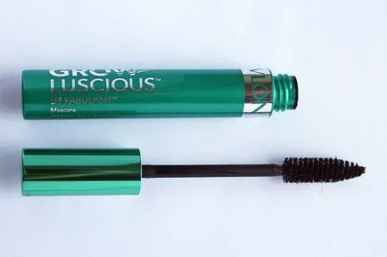 Mascaras Revlon nőnek zamatos árnyalatú barna megfeketedett - vélemények, fényképek és ár