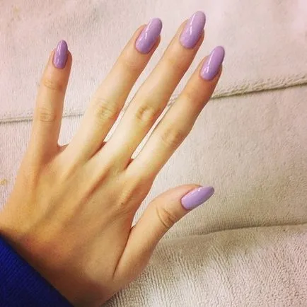 manichiură violet unic