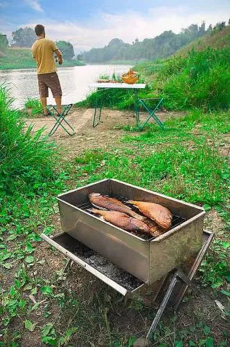 Marș Smokehouse pentru copți de pește de pescuit