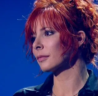 Frizurák Mylene Farmer