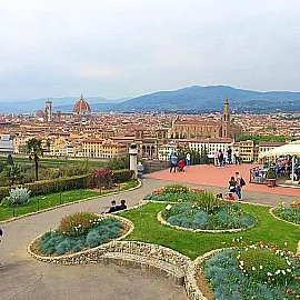Útmutató a Firenze történetét, szórakozási