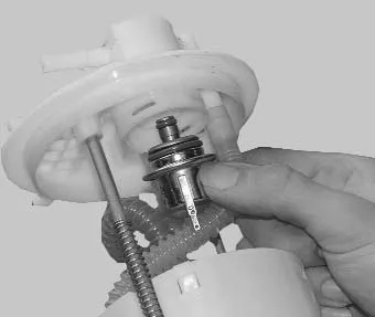 Repara pompa de combustibil - sistem de putere - automobile Lada (WHA) - manual de reparații și