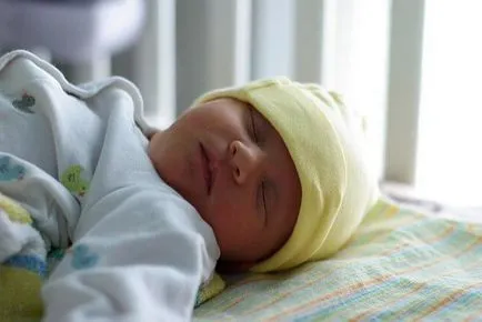Regresszió alvás négy hónapos gyermek - mit kell tenni, hogyan kell a babát aludni