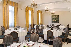 Restaurante, săli de banchet și hoteluri din Moscova - nunta în stil