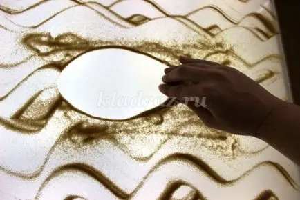pictura pe sticla de nisip în grădiniță