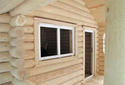 Szerelése műanyag PVC ablak egy fából készült ház, és obsada okosyachka