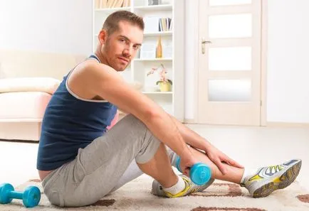 Независими набори от упражнения, за да практикуват у дома фитнес