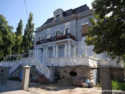 Szerb balneológiai Niska fürdő, Varya Davydova, Bulgária