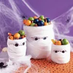 Tippek, hogyan és mit kell díszíteni a haza Halloween kezüket