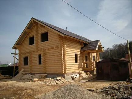 Építése házak és házak fa kulcsrakész