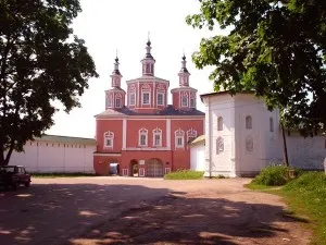 Svensky Брянск манастир - най-старите и добре познати места в България