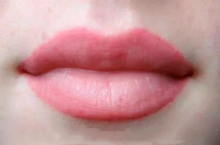 Lip татуировка снимка