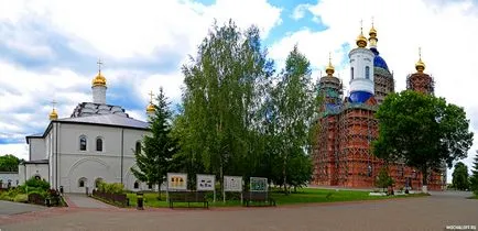 Svensky манастир Успение Богородично в Suponevo (Брянск)