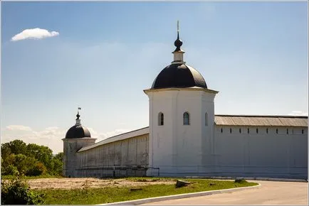 Manastirea Svensky Adormirea in Suponevo (Bryansk)