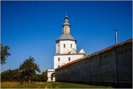 Svensky манастир Успение Богородично в Suponevo (Брянск)