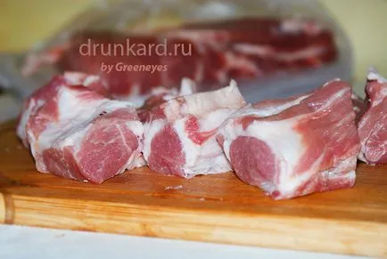 Frigarui de porc marinate cu ceapa în suc de lămâie, povaroshki