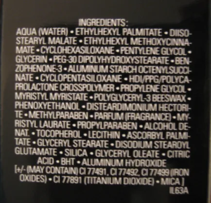 Alapítvány pro Lumiere kivitelben alapozó SPF 15 a Chanel -, fényképek és ár