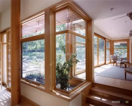 Sarok ablakok fotó a belső, ami egyfajta tágasság otthonában