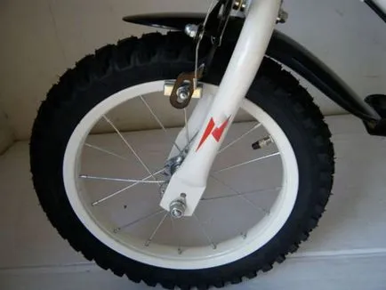 Greutatea biciclete (a muntelui, cu un cadru de aluminiu) cât de mult în greutate biciclete