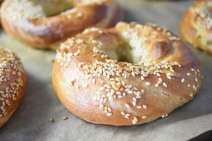 Bagel - modern otthoni főzés recept egy fotó