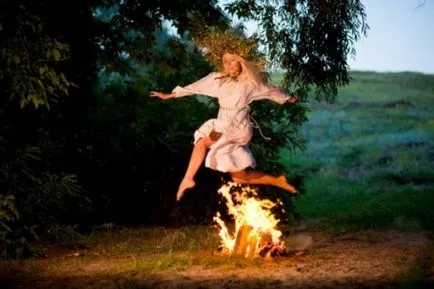 ceremonii Ivana Ziua Kupala la foc, Logodnicul divinație