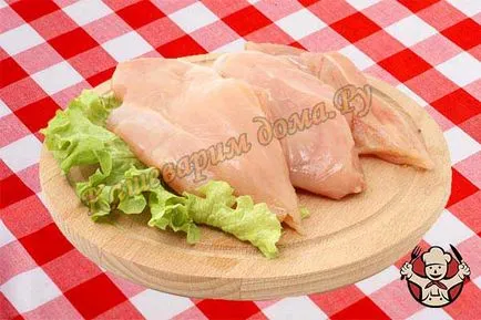 Finom Cézár saláta csirkével - lépésről lépésre recept fotókkal főzni