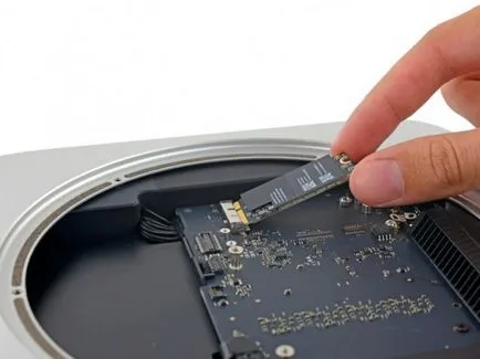 IFixit demontate Mac mini - 2014 appstudio proiect