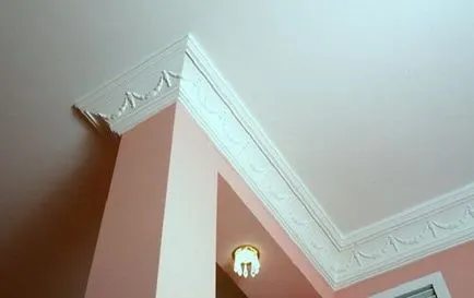 Как да прикачите перваза на таван опънати тавани