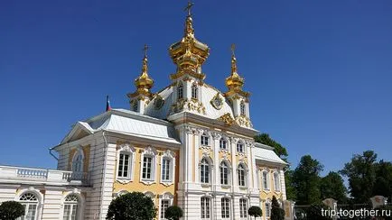 Függetlenül megy Peterhof, mit kell látni