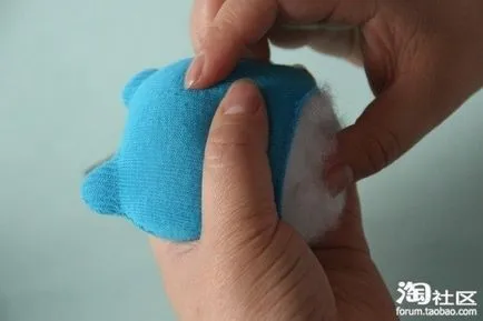 Hogyan kell varrni egy medve egy zokni kezével