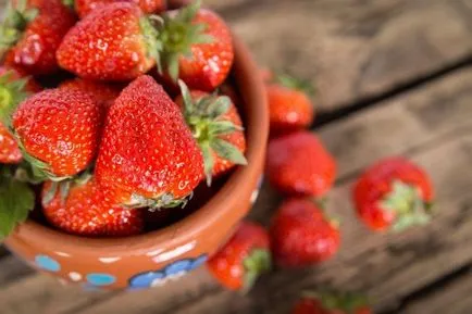 De ce vis de roșu căpșuni și coapte, cumpărare, colecta sau pune boabe
