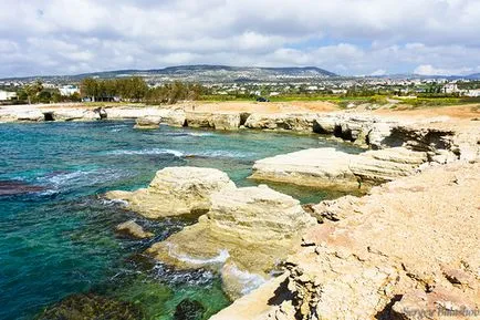 Ciprus - Coral Bay, és a hajók zátonyra