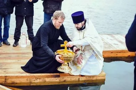 Богоявление вода и неговите свойства не се изхабяват защо, къде да се получи, как да се използват - видеото - 