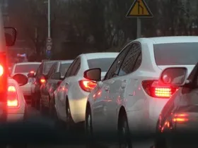 На Околовръстен път, от вътрешната страна на TTC и Московска област в посока на задръстване