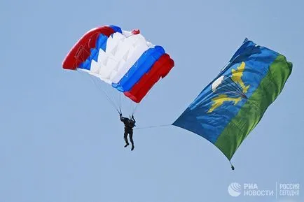 На редовни полигони ние се отегчават както е и днес е най-елитните десантни части се, политика