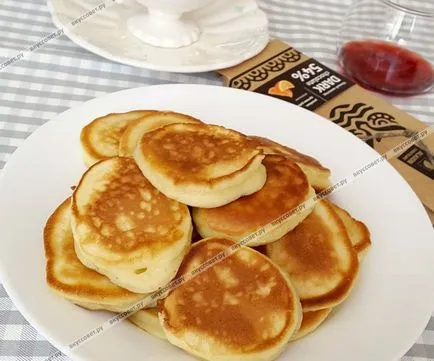 Clatite cu smantana, cu un pas cu pas reteta fotografii