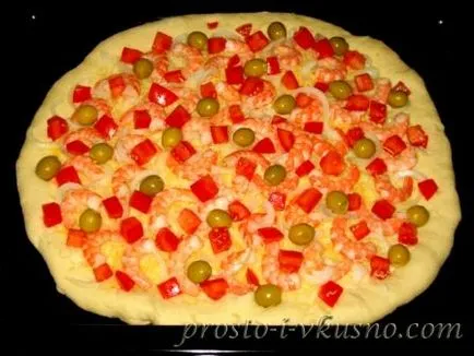 Pizza rákkal és a sajt