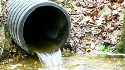 Szennyezés az óceánok a világ fontos a probléma, a legfontosabb tényező, és megoldási módjait