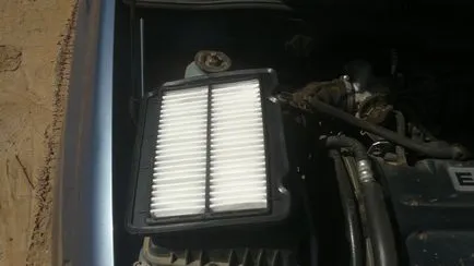 Înlocuirea filtrului de aer Chevrolet Aveo
