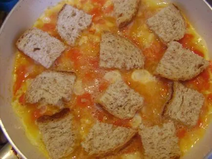 Scrambled în italiană - cum să gătească omletă cu roșii, brânză și pâine, cu un pas cu pas reteta