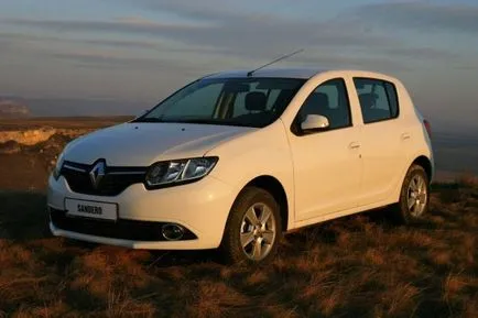 Autót renault sandero! Jellemzői a csere és javítás az első hajtás renault sandero!