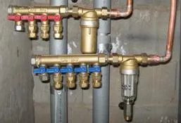 Ansamblu de conducte de apă cablare și abordări de circuit